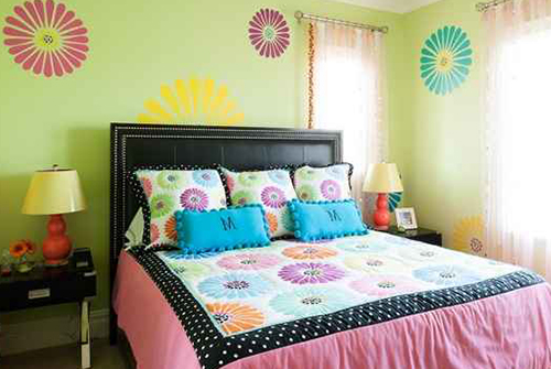 40-MasterBedroom01